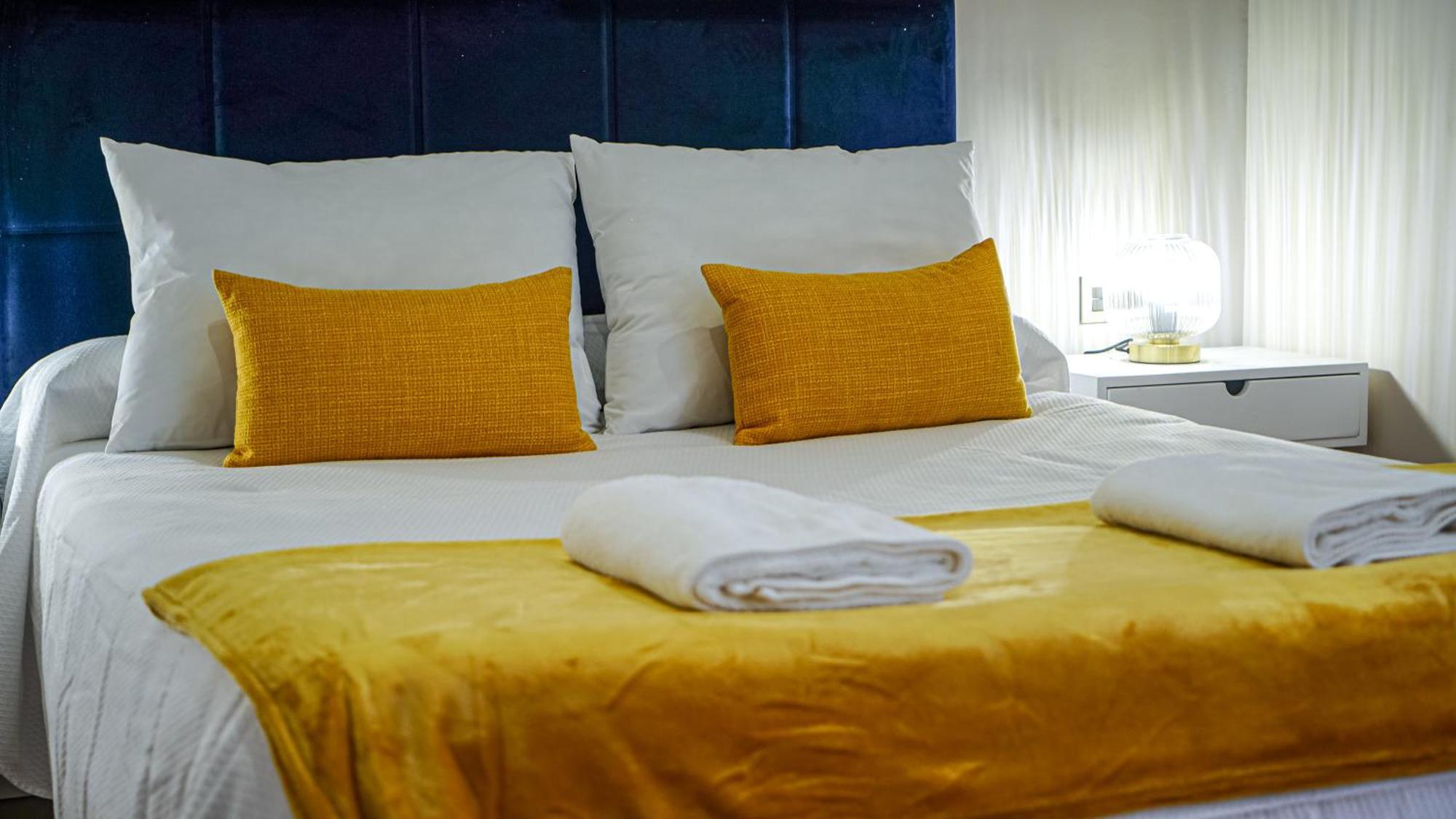 Apartamentos Puente Romano Suites Mérida Ngoại thất bức ảnh
