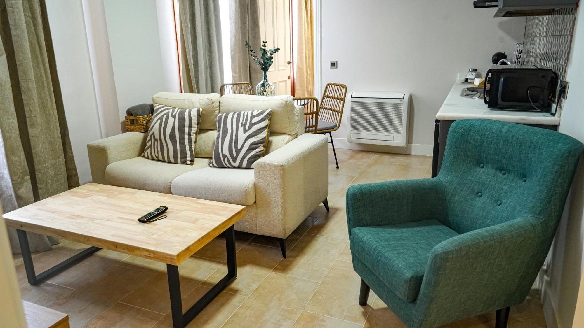 Apartamentos Puente Romano Suites Mérida Ngoại thất bức ảnh