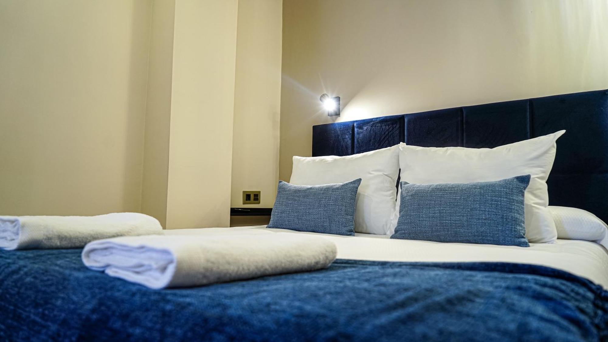 Apartamentos Puente Romano Suites Mérida Ngoại thất bức ảnh